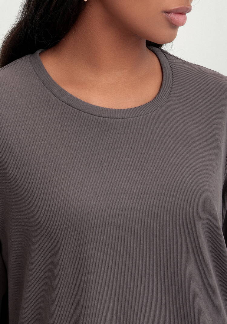 Блуза трикотажная из комбинированной ткани шир.  750, рис. 14