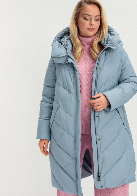 Пуховик стеганый свободного кроя с капюшоном шир.  580, рис. 42