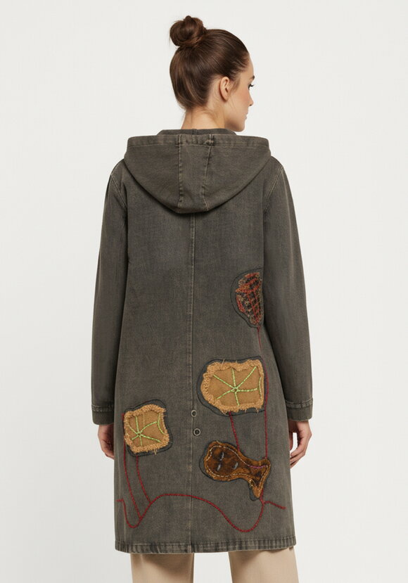 Куртка джинсовая с нашивками шир.  580, рис. 3