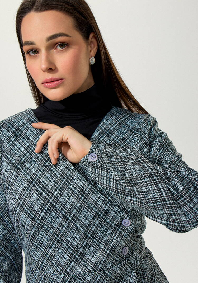 Платье в клетку прямого кроя на запах шир.  750, рис. 9