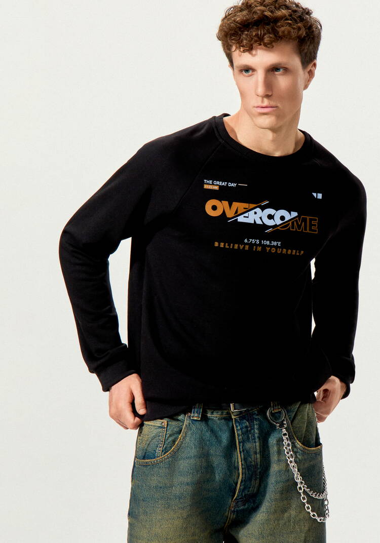 Свитшот с принтом на передней полочке шир.  750, рис. 23