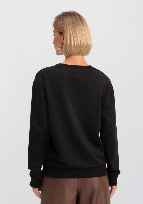 Свитшот с абстрактным рисунком из пайеток шир.  580, рис. 19