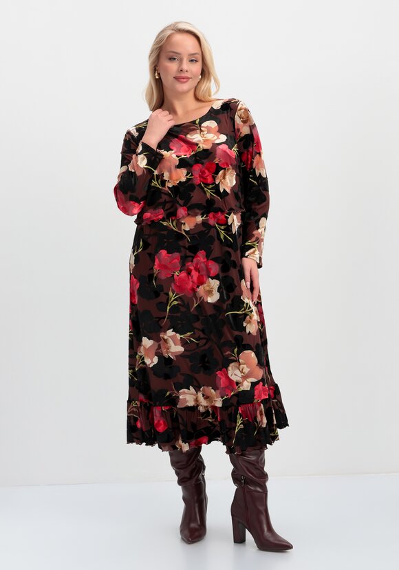 Платье А-силуэта с ярусами на подкладе — купить за руб в магазине Леомакс