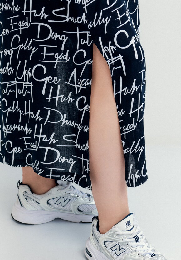 Платье-футболка с капюшоном шир.  580, рис. 15