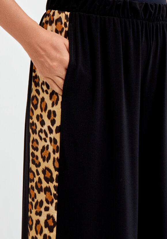 Костюм блуза с брюками Таисия шир.  580, рис. 14