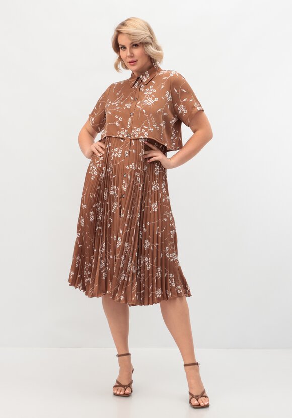 Платье  с плиссировкой шир.  580, рис. 9