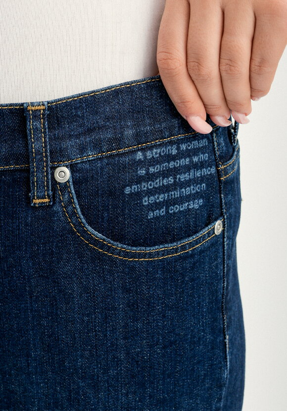 Джинсы прямые с принтом на кармане шир.  580, рис. 15