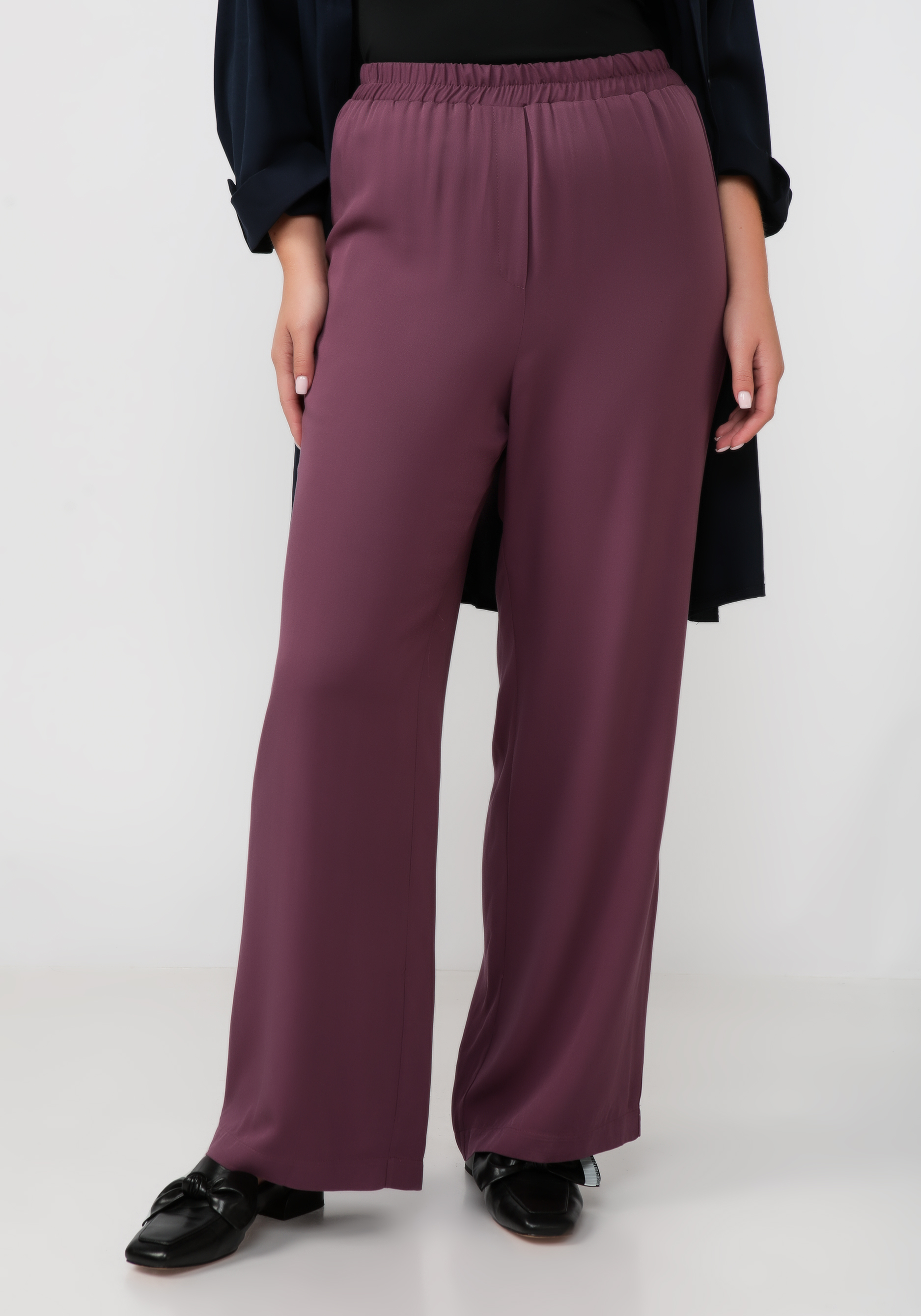 Брюки свободные от бедра 1699₽