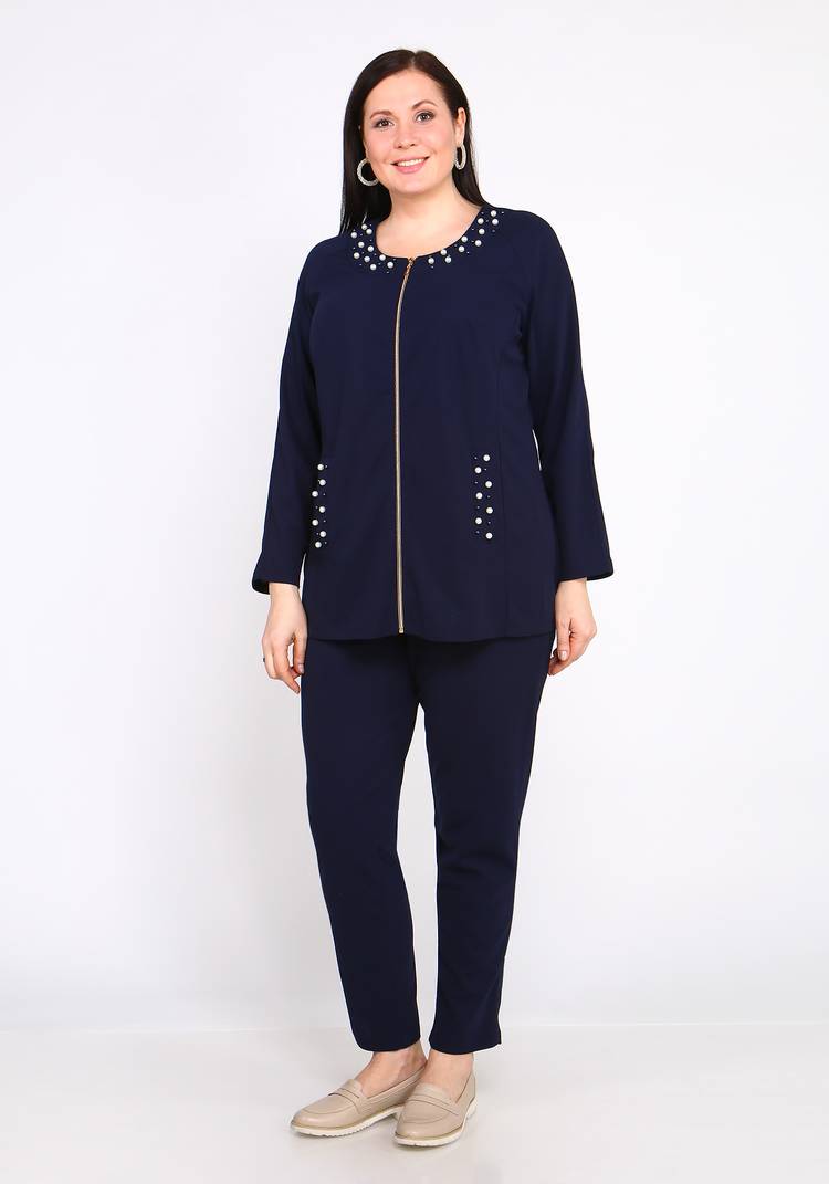 Костюм однотонный с отделкой из бусин шир.  750, рис. 10