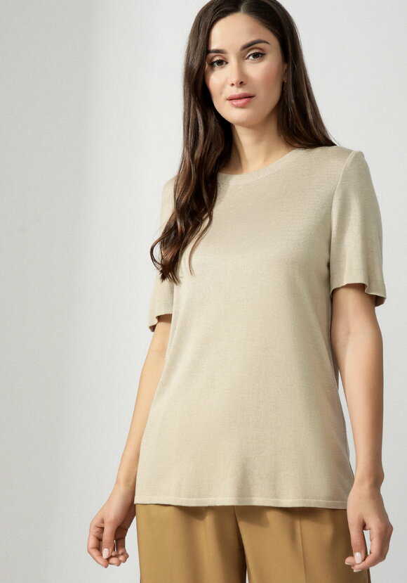 Джемпер с припуском на свободу движения шир.  580, рис. 11