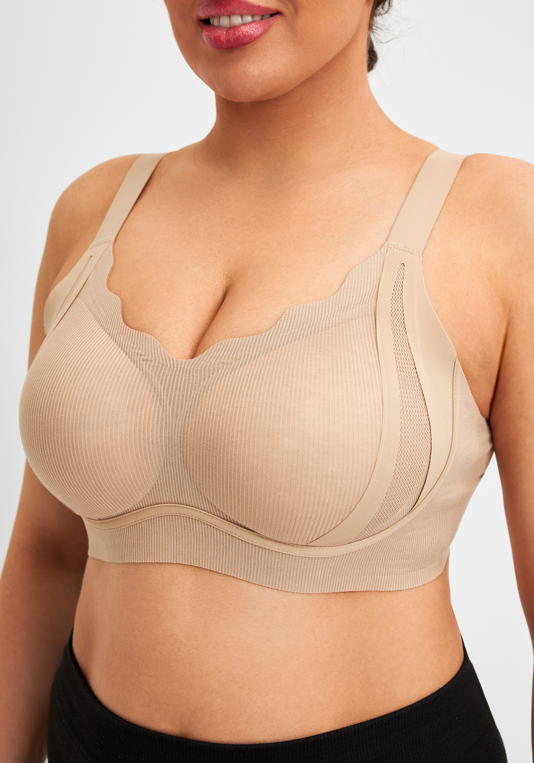 Топ-бра женский 2599₽