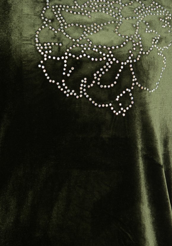 Костюм из бархата с аппликацией шир.  580, рис. 4