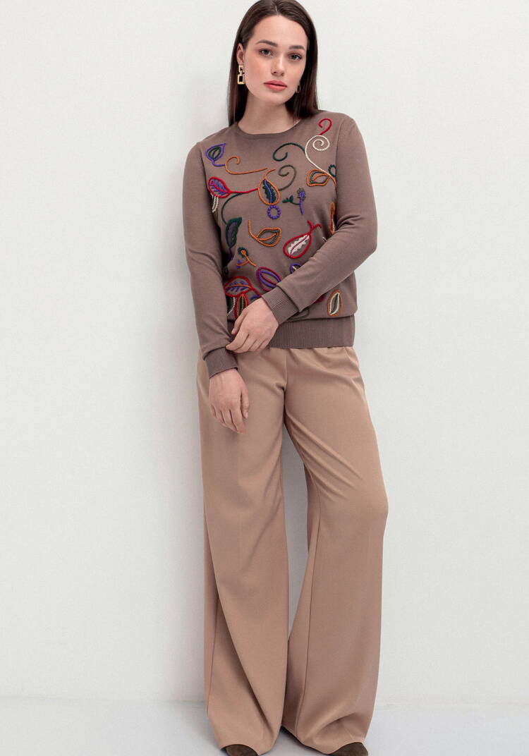 Джемпер с яркой абстрактной вышивкой шир.  750, рис. 7