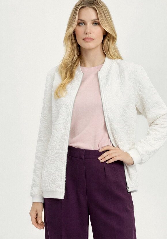 Бомбер из ткани с жаккардовым узором шир.  580, рис. 35