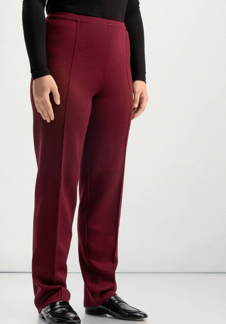 Брюки прямые зауженные книзу на резинке шир.  750, рис. 31