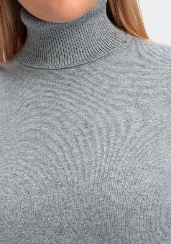 Джемпер Яркий выход шир.  580, рис. 29