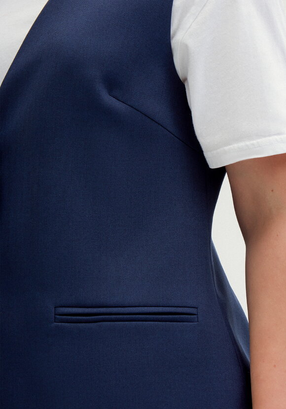 Жилет классический на подкладке шир.  580, рис. 14