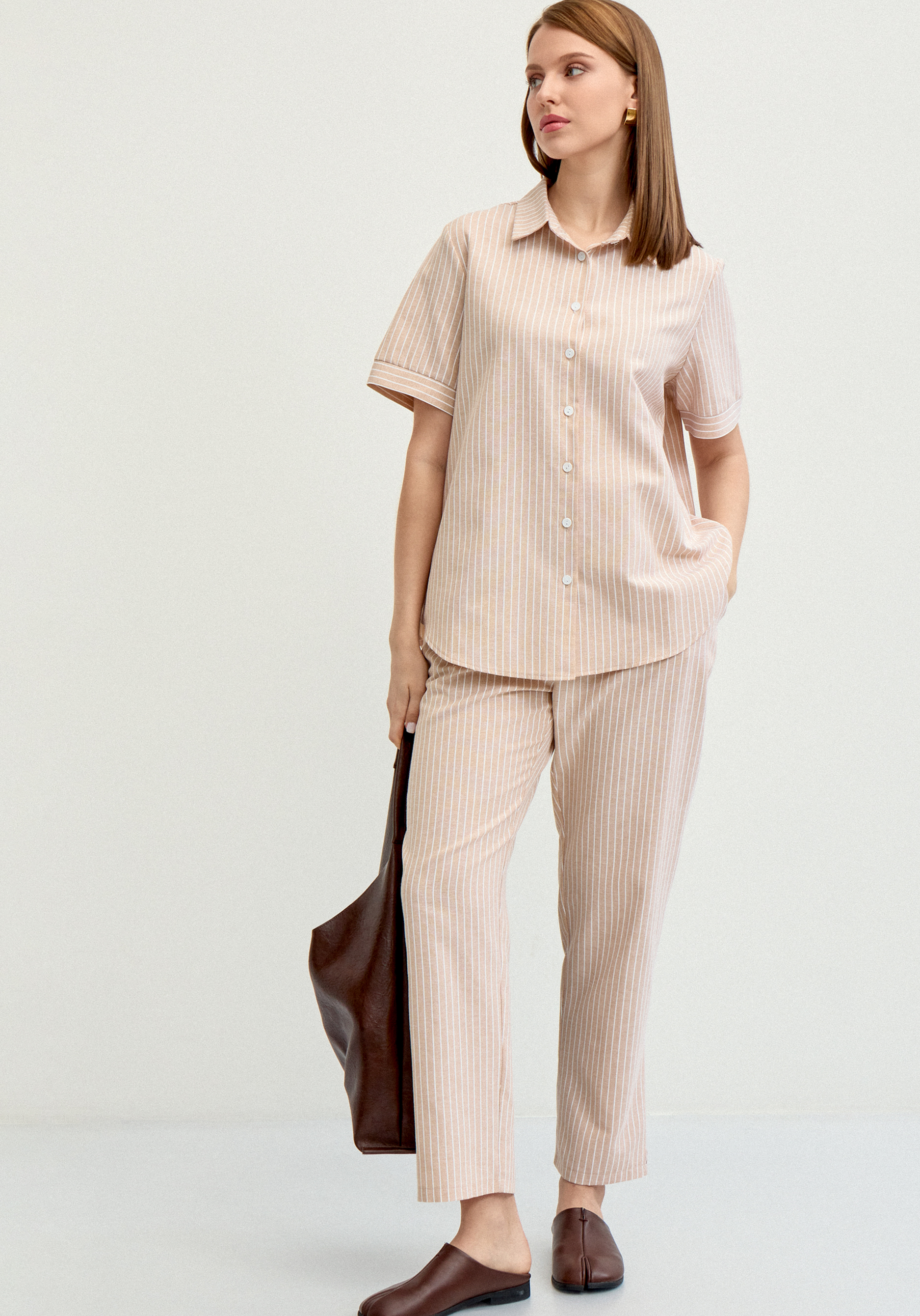 

Брюки зауженные в полоску, Бежевый