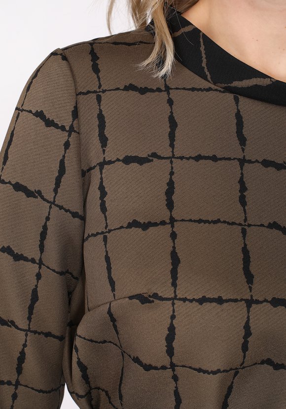 Блуза из двусторонней ткани шир.  580, рис. 9