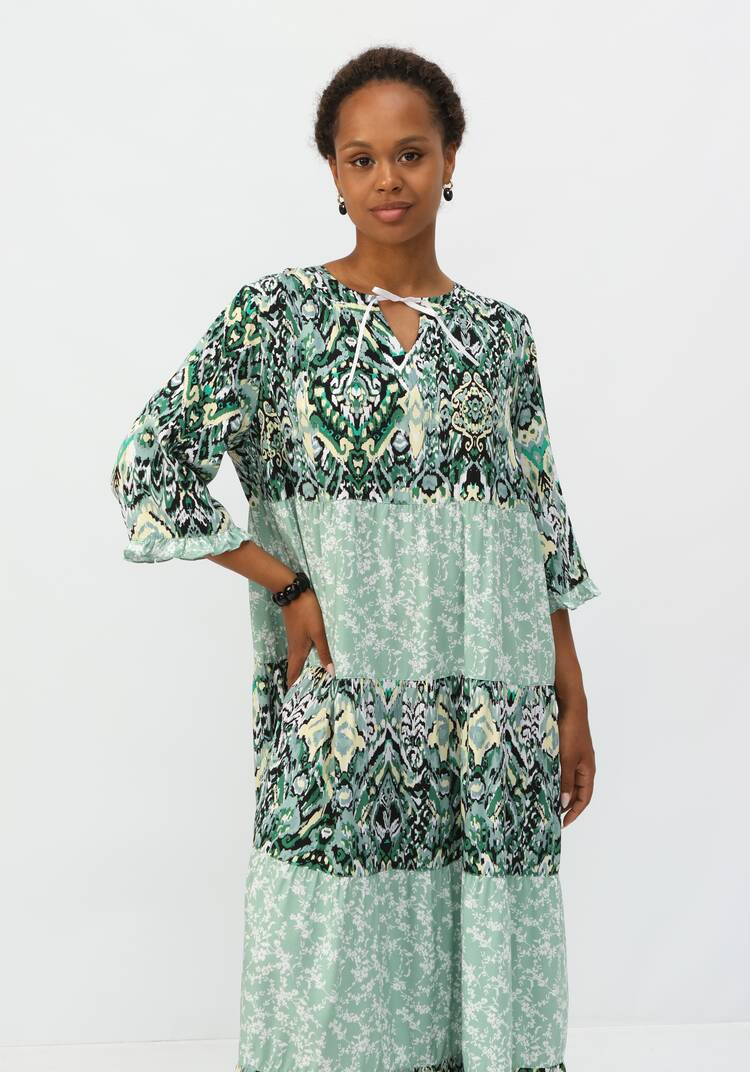 Платье с ярусами и комбинированным принтом шир.  750, рис. 15