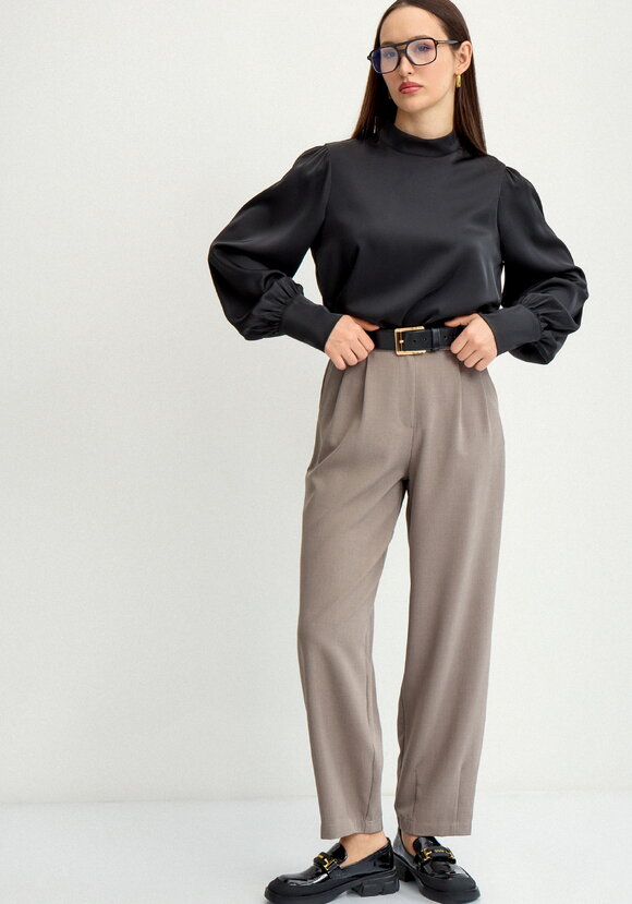 Брюки со складками свободные шир.  580, рис. 6