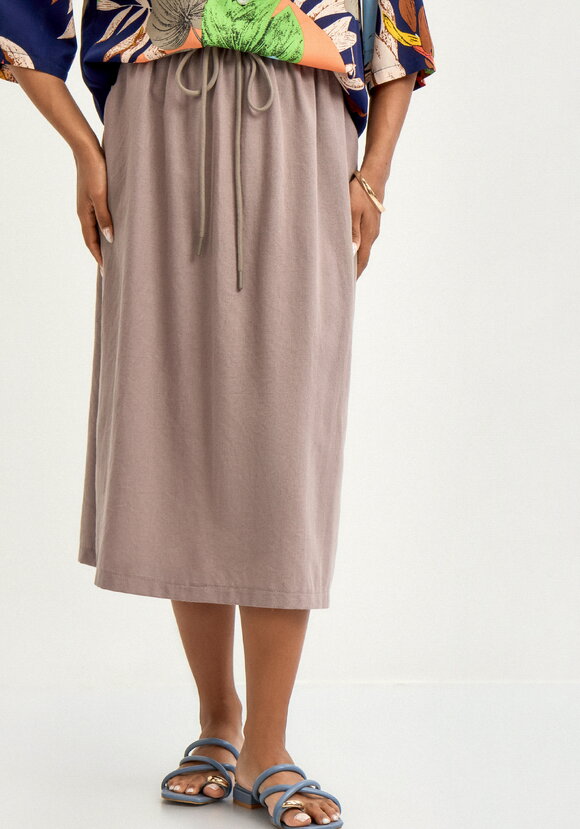 Юбка изо льна свободного кроя шир.  580, рис. 15