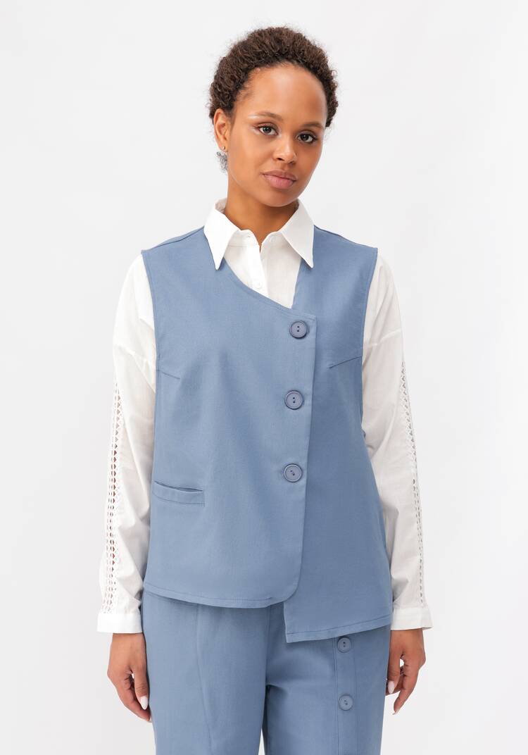 Жилет с асимметричной застёжкой шир.  750, рис. 10