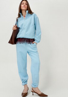 Костюм бомбер и брюки свободного кроя