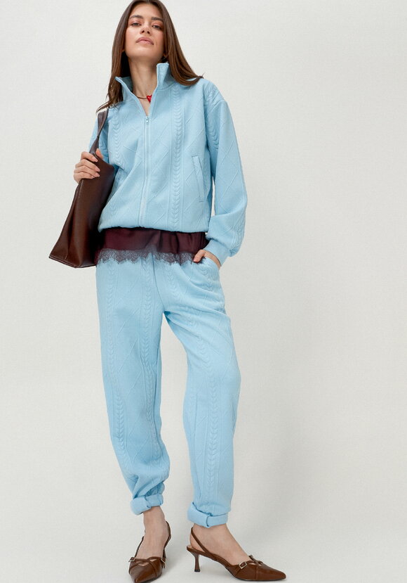 Костюм бомбер и брюки свободного кроя шир.  580, рис. 11