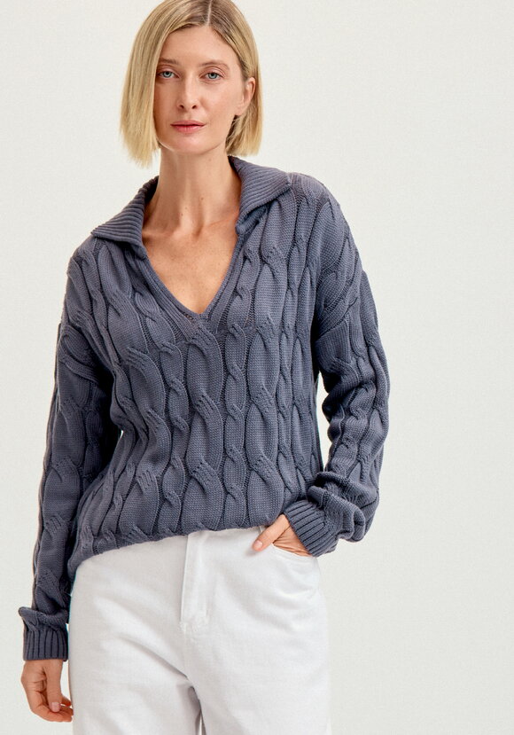 Джемпер с косами и воротником-поло шир.  580, рис. 39