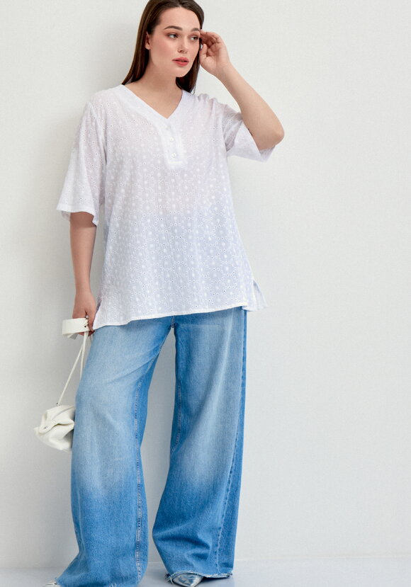 Блуза с V-образным вырезом из шитья шир.  580, рис. 10