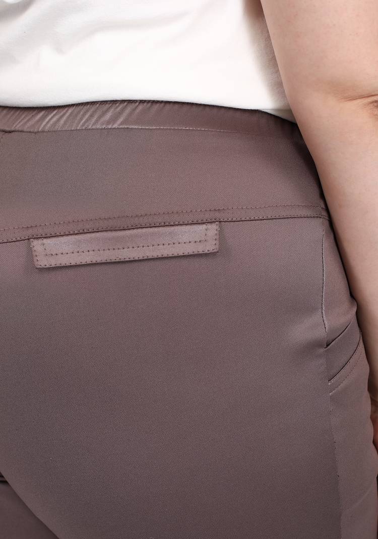 Брюки с фигурным карманом шир.  750, рис. 8