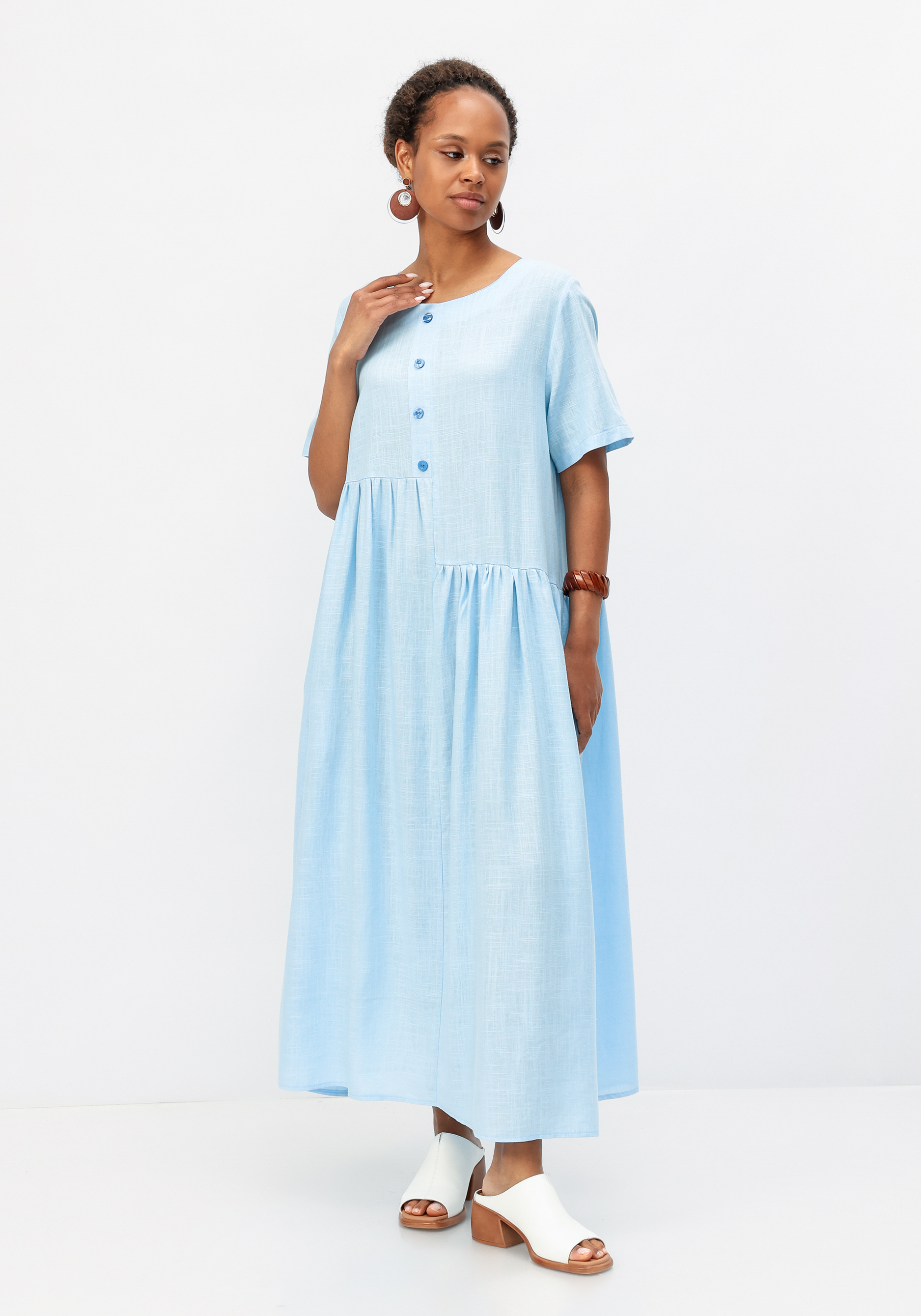 Платье с декоративной планкой и пуговицами