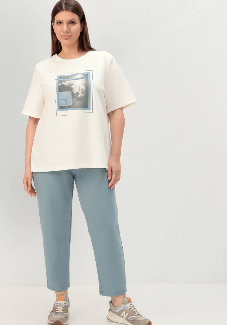 Комплект брючный с принтом на футболке шир.  750, рис. 31