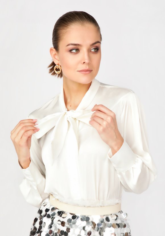 Блуза с декоративным бантом прямого силуэта шир.  580, рис. 6