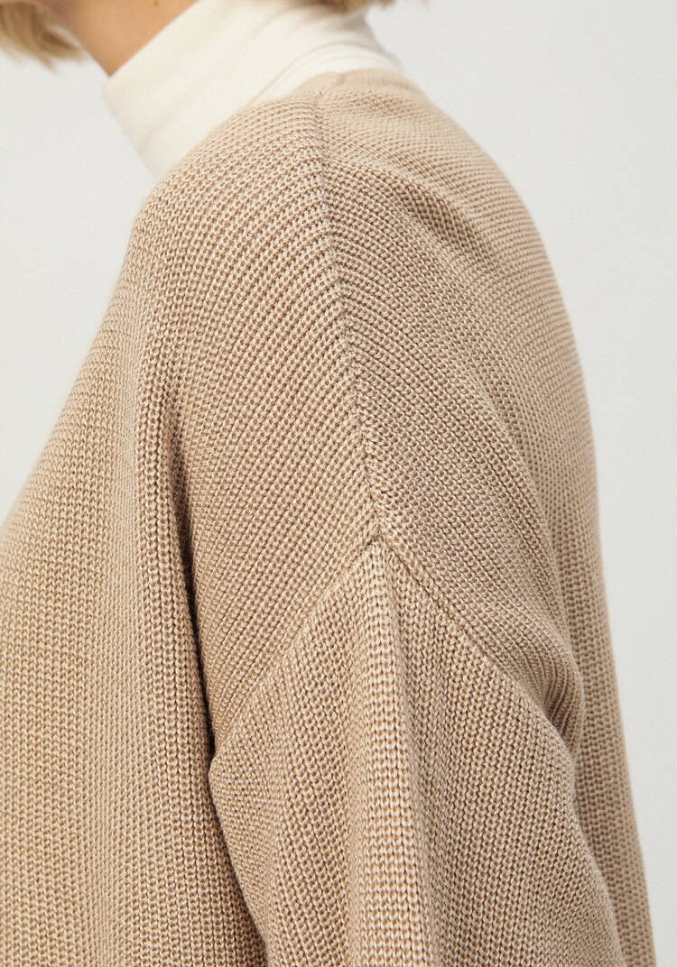 Кардиган со спущенным плечом шир.  750, рис. 17