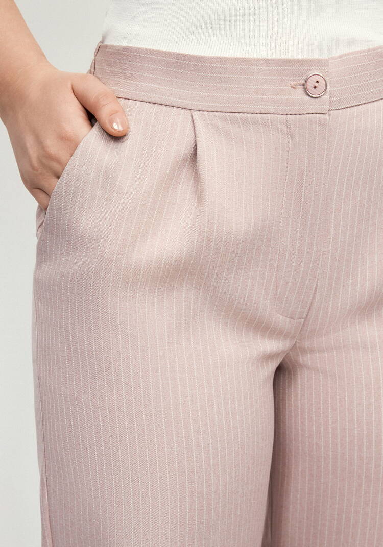 Костюм из жакета и брюк в полоску шир.  750, рис. 17