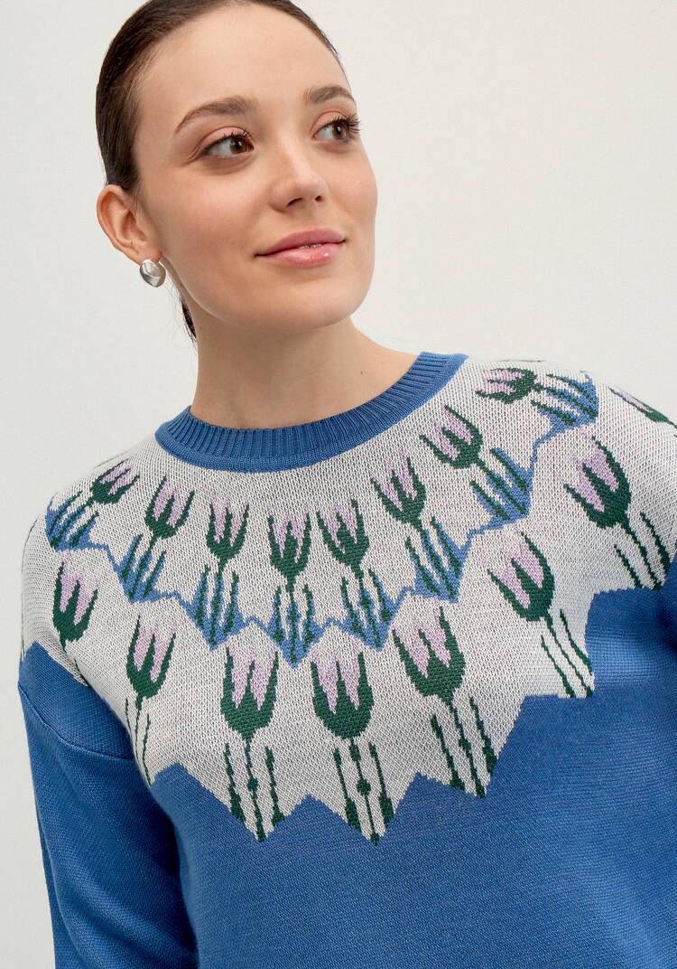 Джемпер с цветочным рисунком по горловине шир.  750, рис. 11