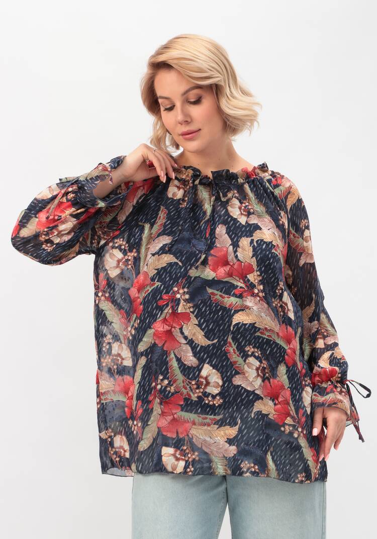 Блуза с оборкой на рукавах и горловине шир.  750, рис. 16