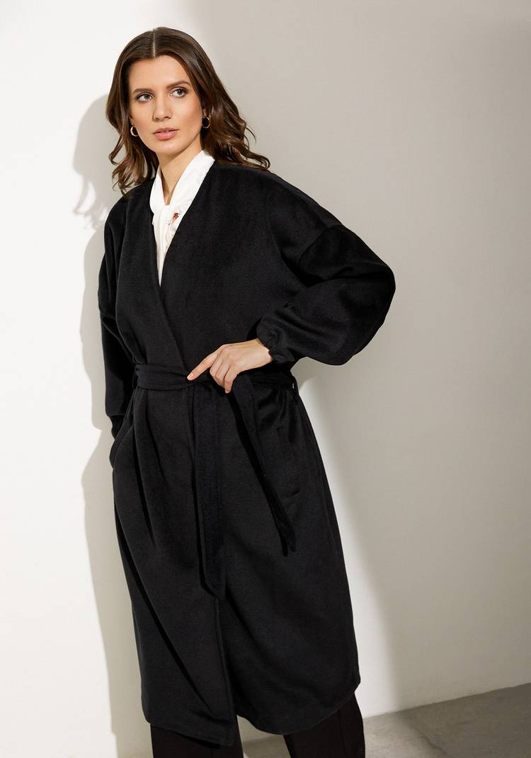 Пальто с V-образным вырезом шир.  750, рис. 9