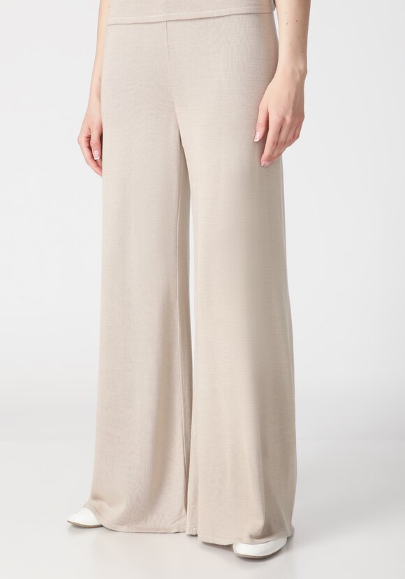 Брюки однотонные высокой посадки шир.  580, рис. 4