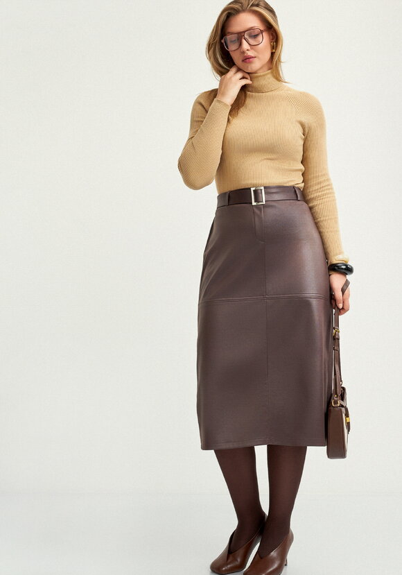 Юбка прямая с декоративными отстрочками шир.  580, рис. 14