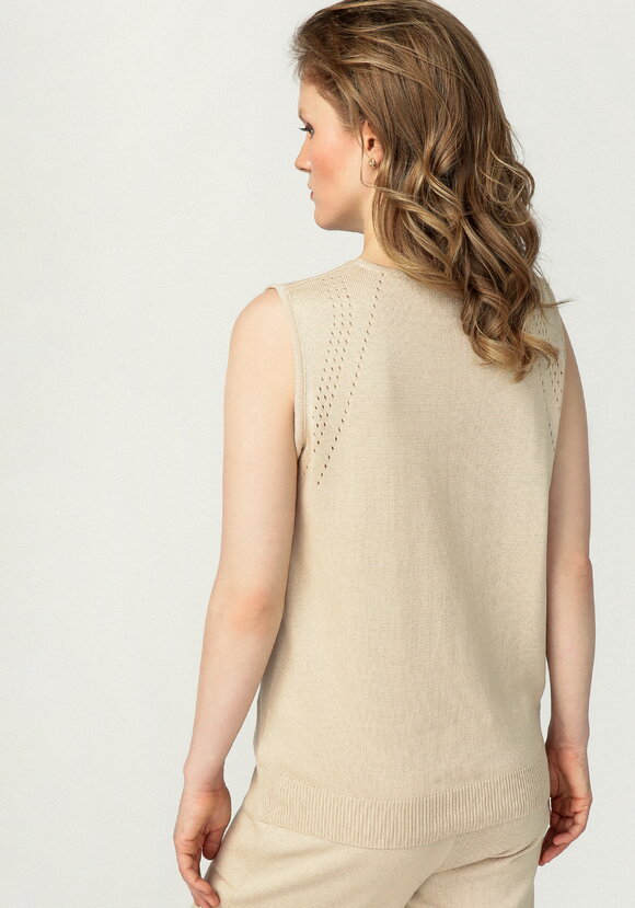 Топ женский без рукава с ажурным рисунком шир.  580, рис. 25