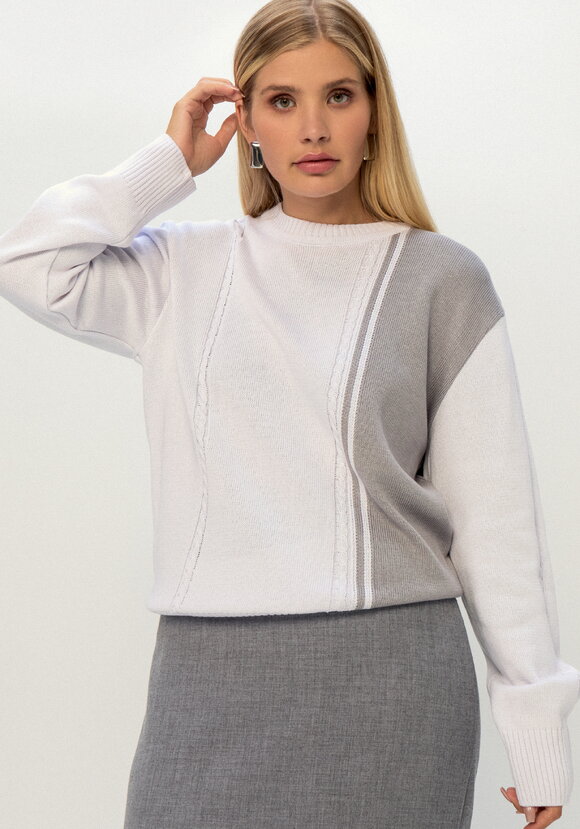 Джемпер двухцветный с косами шир.  580, рис. 1