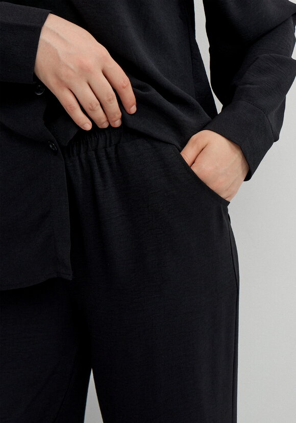 Брюки свободного кроя с боковыми карманами шир.  580, рис. 11