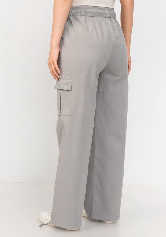 Брюки с боковыми карманами прямые шир.  580, рис. 9