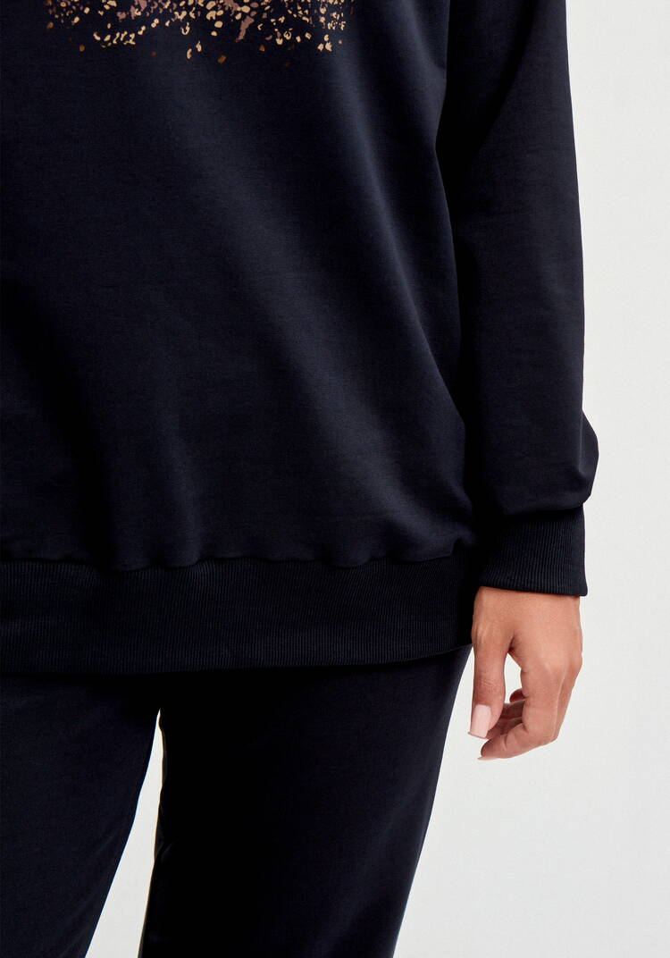 Костюм свитшот с принтом и брюки шир.  750, рис. 26