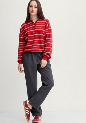 Брюки прямого силуэта зауженные к низу