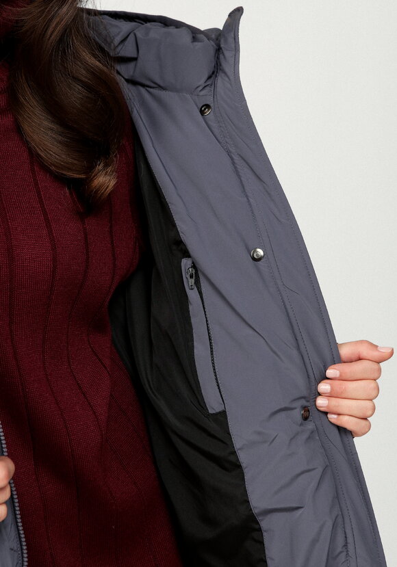 Пуховик стеганый свободного кроя с капюшоном шир.  580, рис. 18