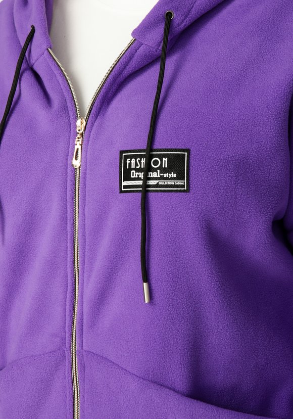 Толстовка на молнии из флиса шир.  580, рис. 19